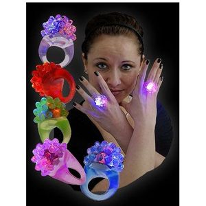 Lichtgevende party ring met LED knipperlicht roze - Inclusief batterijen - Festival verkleed accessoire feestartikelen