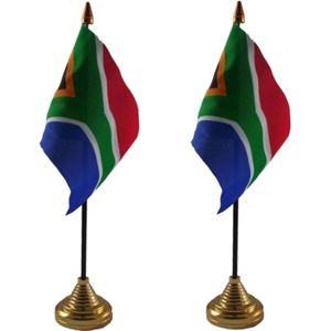 2x stuks zuid Afrika tafelvlaggetjes 10 x 15 cm met standaard - Landen vlaggen feestartikelen/versiering