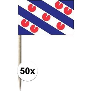 50x Cocktailprikkers Friesland/Fryslan 8 cm vlaggetje provincie decoratie - Houten spiesjes met papieren vlaggetje - Wegwerp prikkertjes