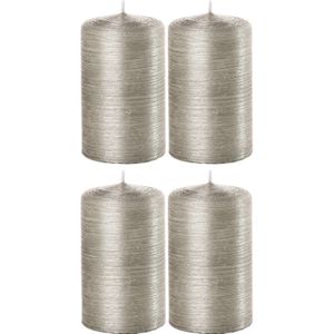 4x Zilveren cilinderkaarsen/stompkaarsen 6 x 10 cm 25 branduren - Geurloze zilverkleurige kaarsen - Woondecoraties