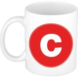 Mok / beker met de letter C rode bedrukking voor het maken van een naam / woord - koffiebeker / koffiemok - namen beker