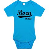 Born in 2023 tekst baby rompertje blauw jongens - Kraamcadeau/ zwangerschapsaankondiging - 2023 geboren cadeau