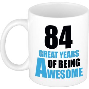 84 great years of being awesome mok wit en blauw - cadeau mok / beker - 29e verjaardag / 84 jaar