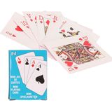 8x pakjes mini basic speelkaarten 5.5 x 4 cm in doosje van karton - Handig formaatje kleine kaartspelletjes - Uitdeelspeelgoed