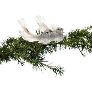 Kerstboom vogels op clip 2x stuks - glitter zilver - kunststof - 10 cm