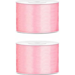 2x Hobby/decoratie lichtroze satijnen sierlinten 5 cm/50 mm x 25 meter - Cadeaulint satijnlint/ribbon - Lichtroze linten - Hobbymateriaal benodigdheden - Verpakkingsmaterialen