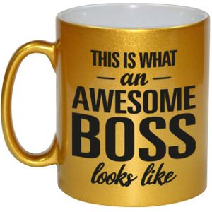 This is what an awesome boss looks like tekst cadeau mok / beker - 330 ml - goudkleurig - kado koffiemok / theebeker