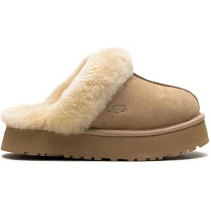 Ugg, Schoenen, Dames, Beige, 36 EU, Suède, Beige Slip-On Shearling Schoenen