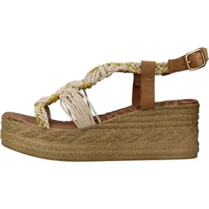 Mtng, Schoenen, Dames, Beige, 38 EU, Elegante Gesp Sluiting Sleehak Sandalen