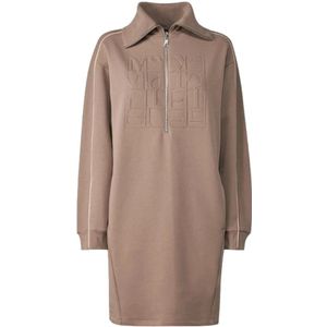 Max Mara, Kleedjes, Dames, Grijs, L, Elegante duifgrijze jurk met capuchon